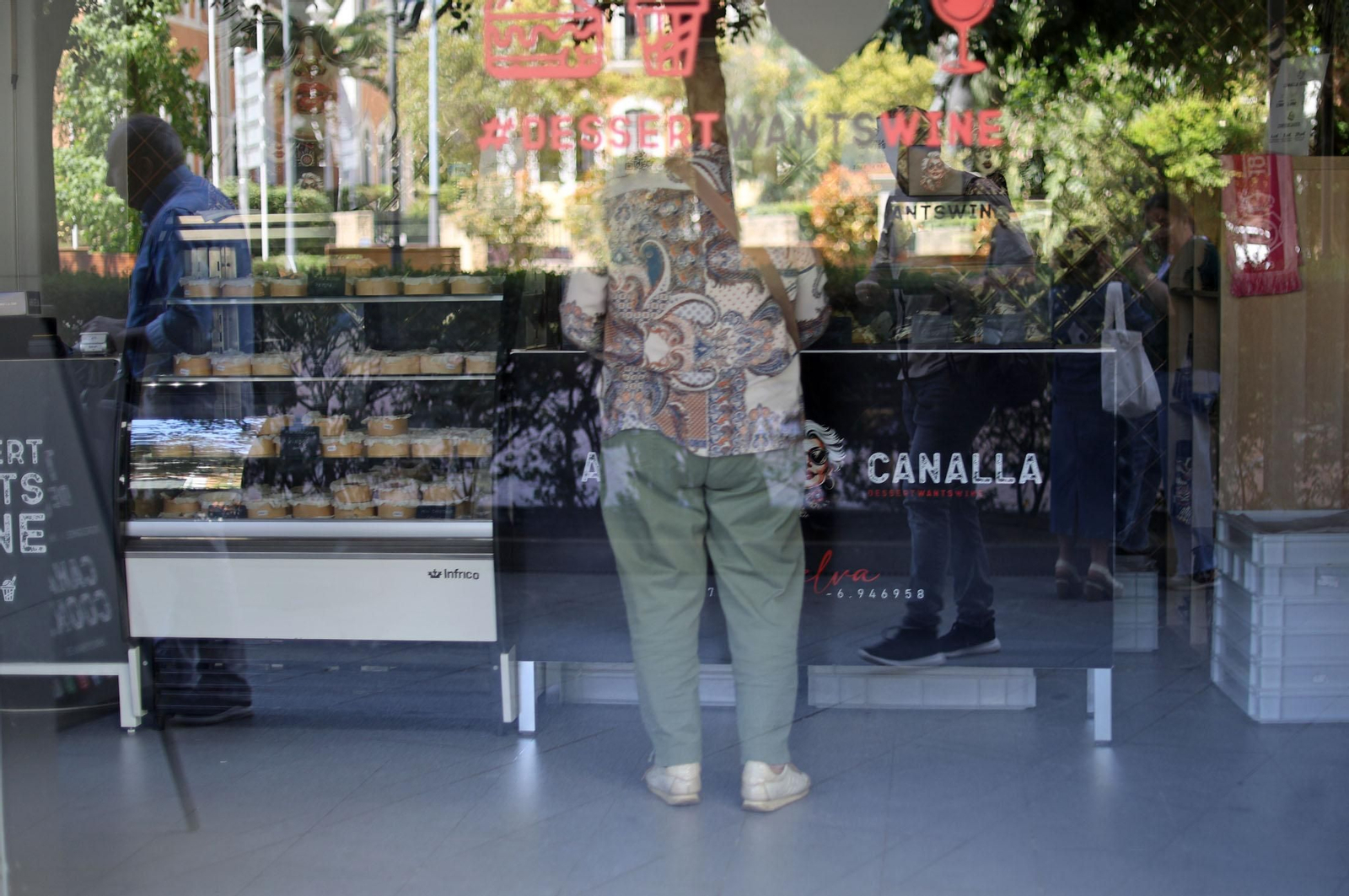 Así se vivió el apagón en las calles de Huelva, en imágenes