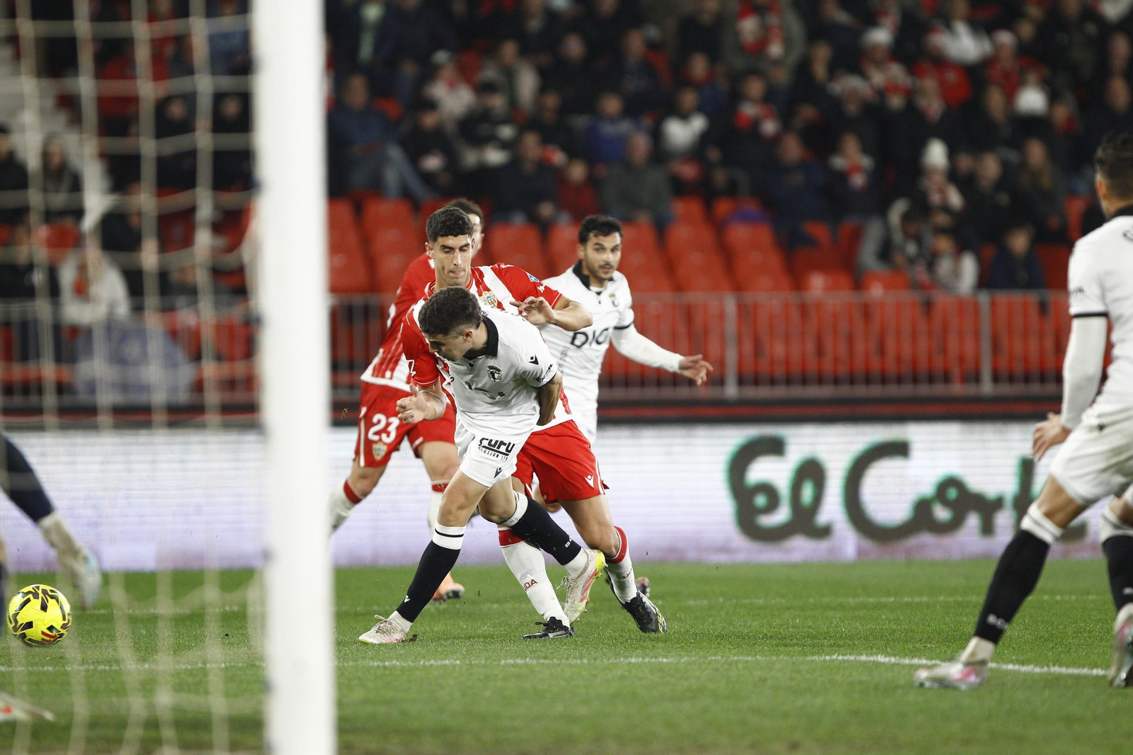 Las fotos del partido de fútbol U.D. Almería-Real Burgos