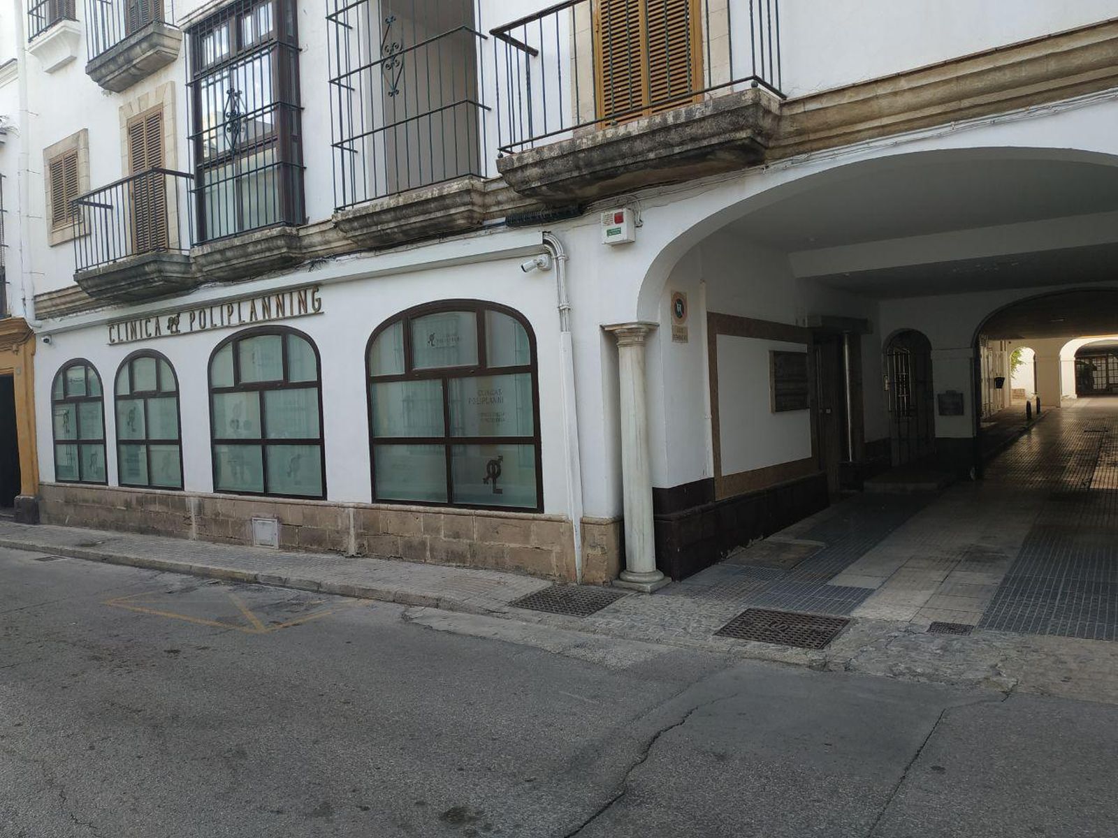 La clínica Poliplanning, en la calle Santa Lucía.