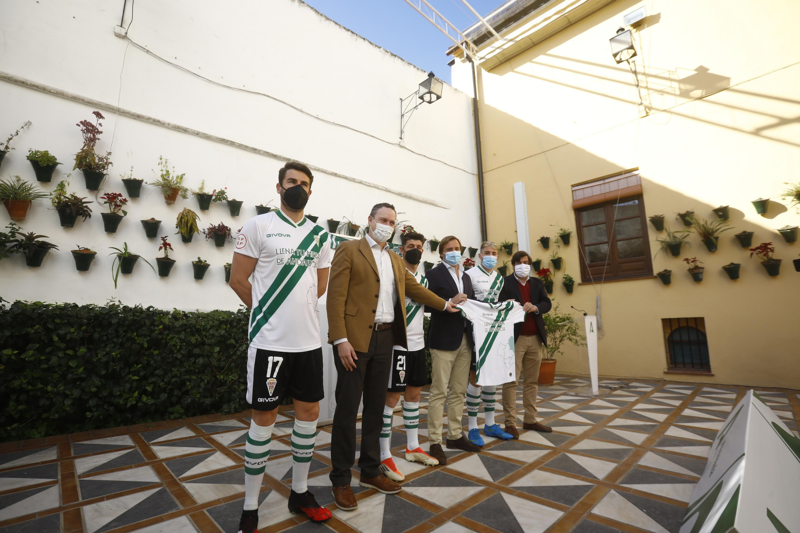 Así es la camiseta conmemorativa del Córdoba CF por el Día de Andalucía