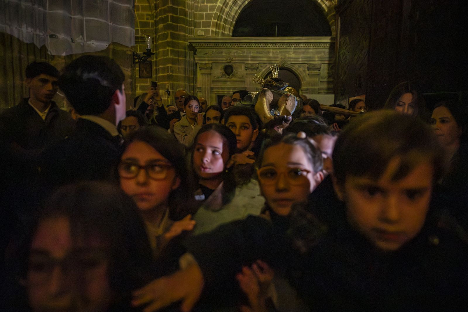 Así fue el viacrucis del Cristo de la Viga por el interior de la Catedral de Jerez