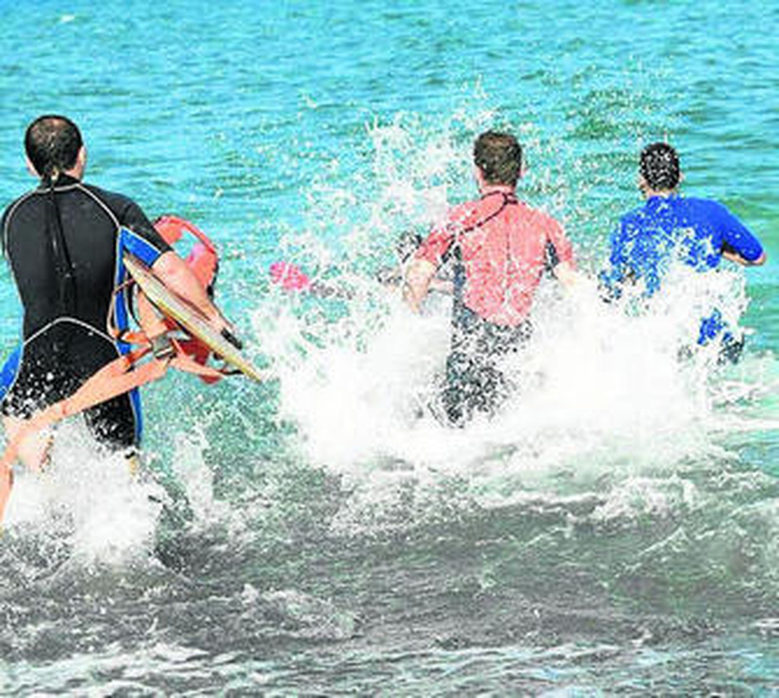 Socorristas en una de las playas de Torremolinos.