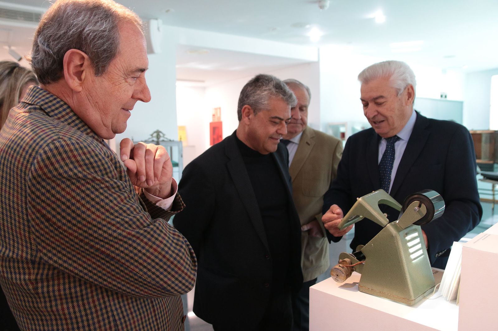 La exposición 'Historia de la medicina almeriense', en la UAL
