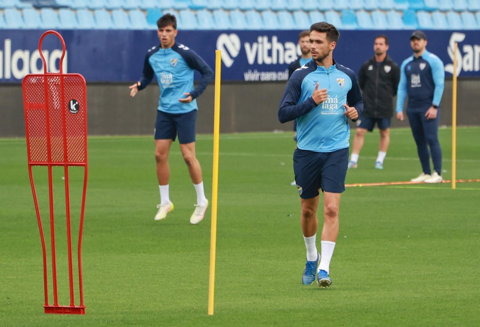 El Málaga CF prepara el derbi andaluz en La Rosaleda