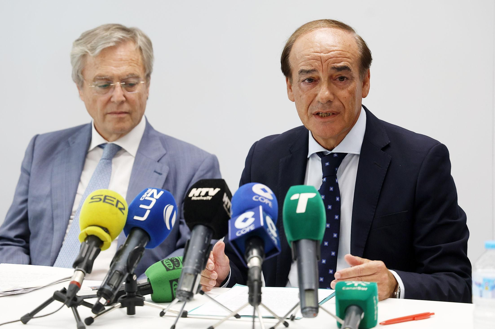 Fotógrafo ALBERTO DOMÍNGUEZ. La Nao, Aeropuerto. Huelva (22).JPG