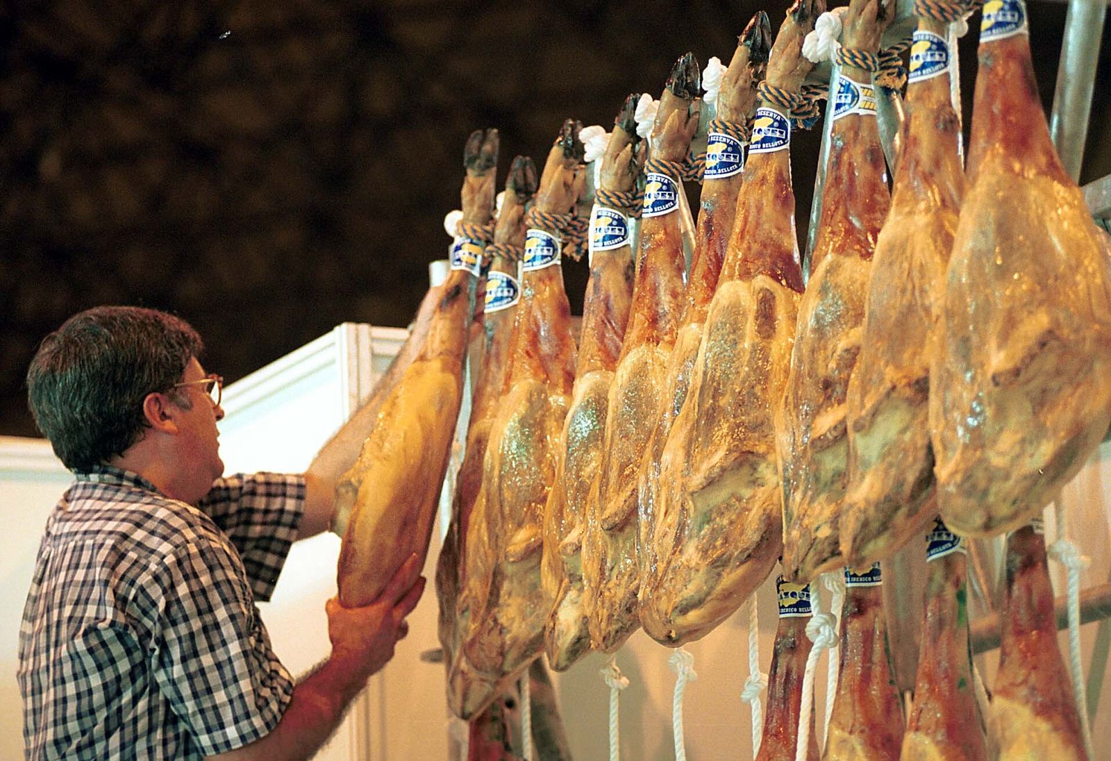El tour gastronómico que lleva al visitante a conocer la tradición jamonera de Granada