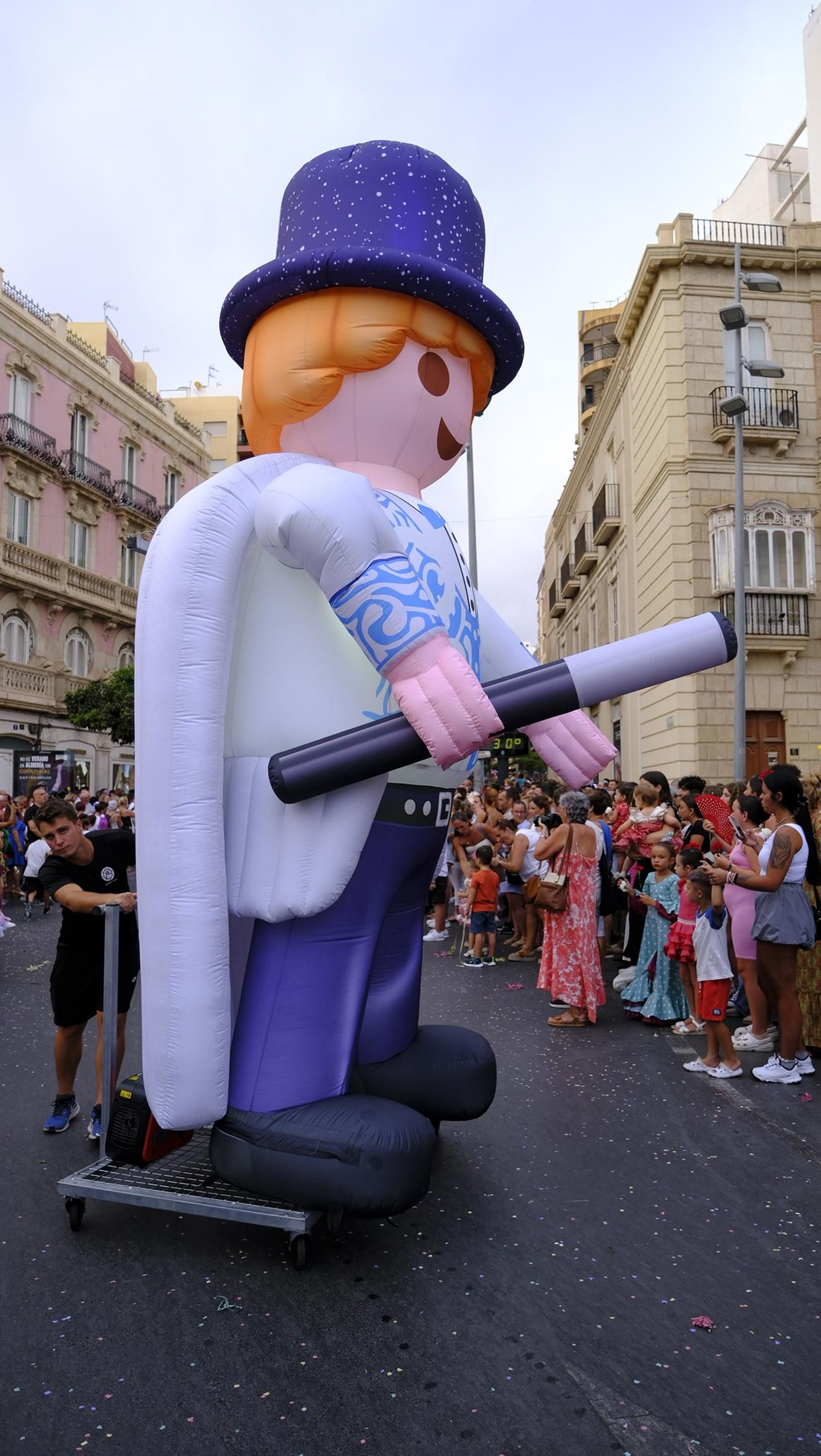 Las mejores imágenes de la Batalla de Flores de Almería