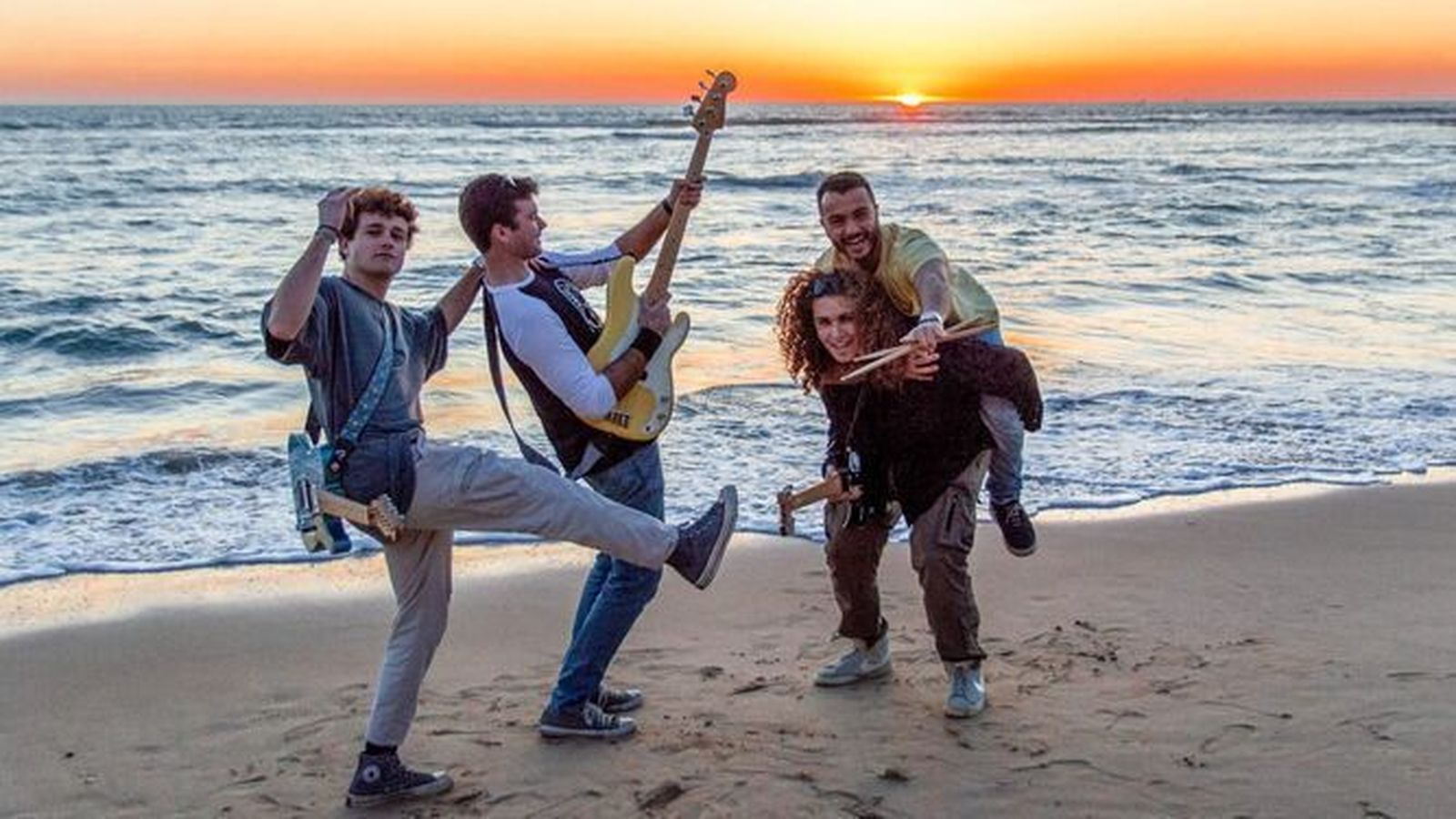 La banda '4Cuerdos' cerrará el sábado el ciclo de conciertos 4 Lunas.