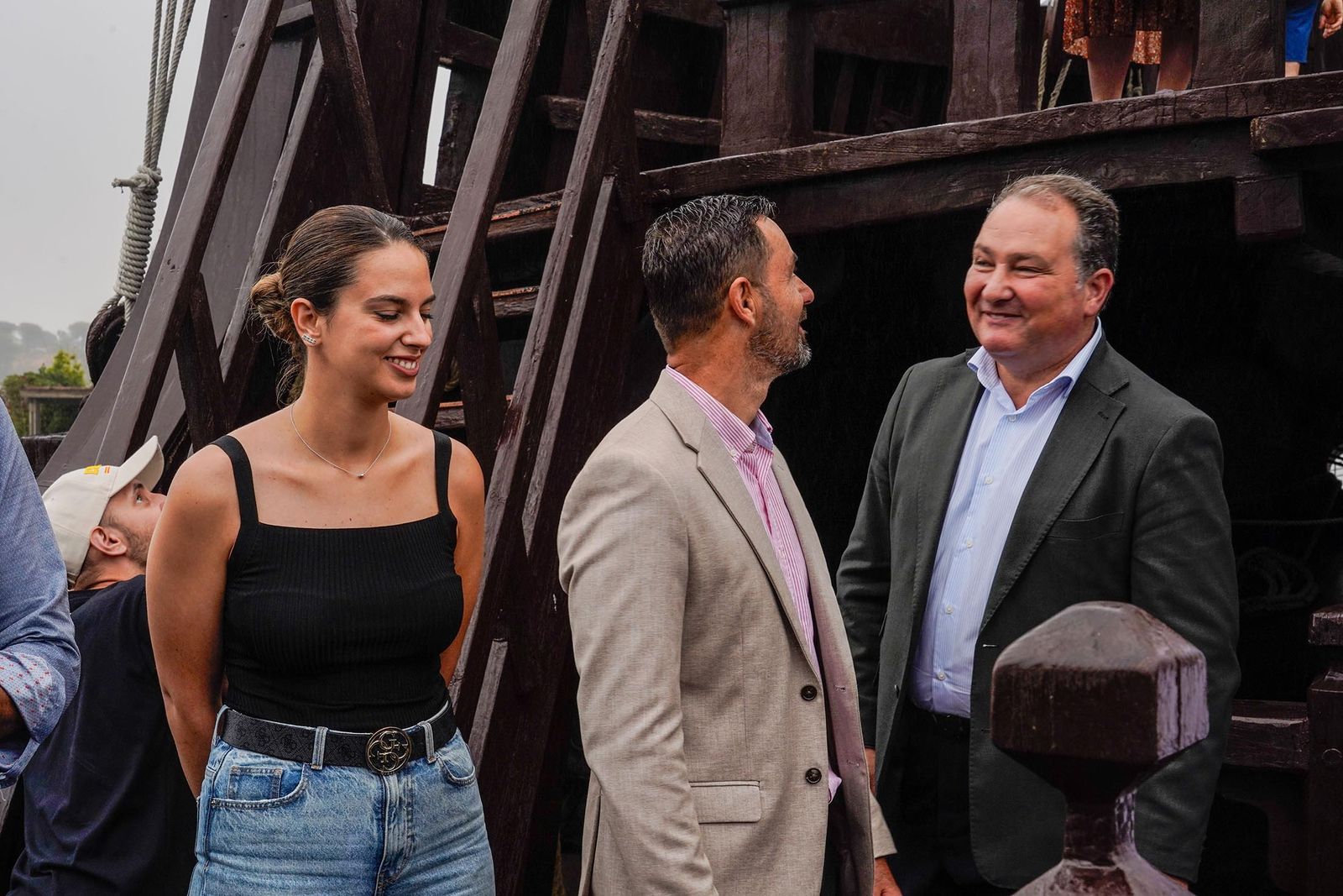 Imágenes de la visita guiada para dar a conocer las reformas realizadas en el Muelle de las Carabelas y su entorno
