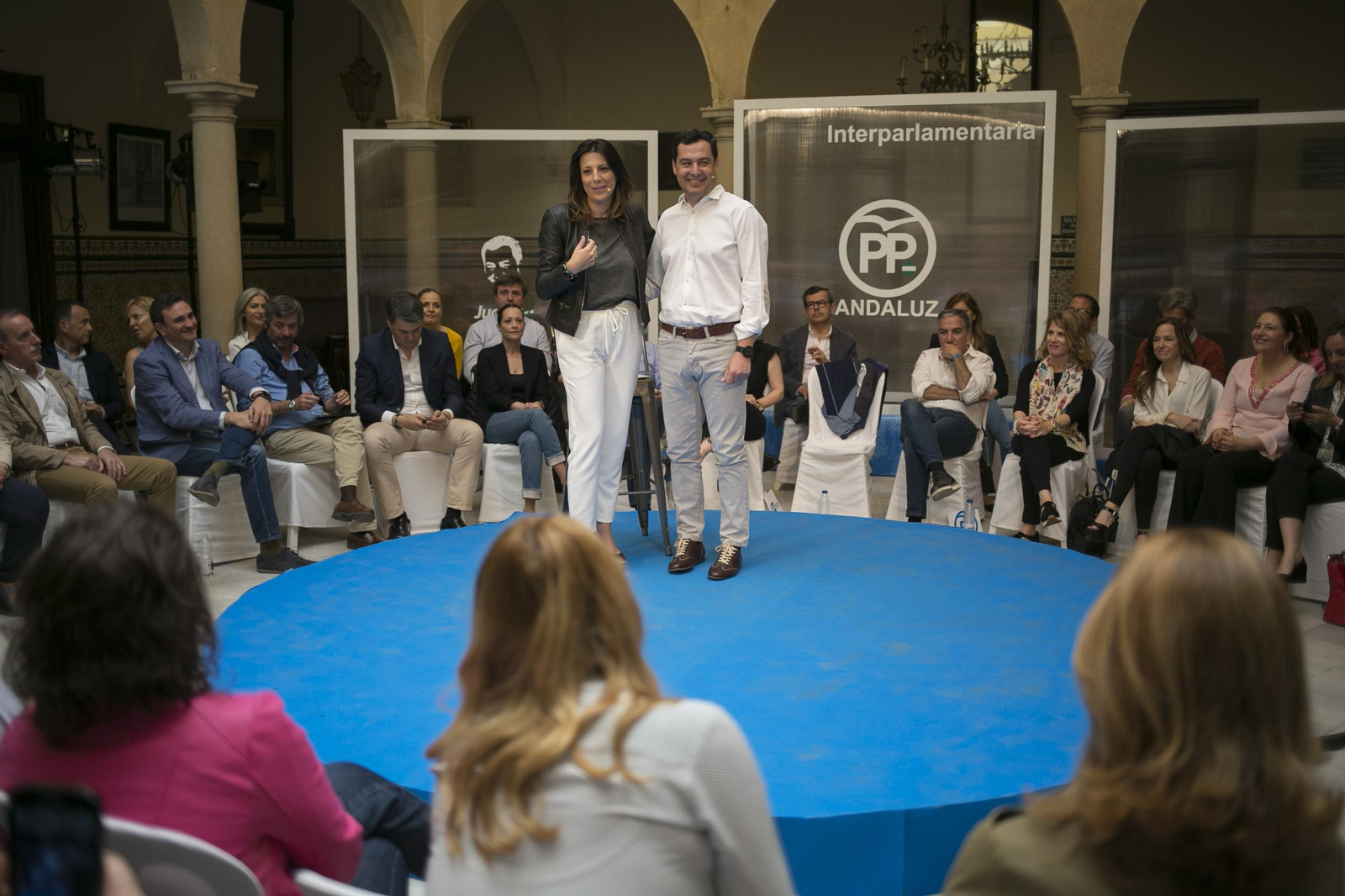 Moreno Bonilla junto a la portavoz del PP de Ronda. Moreno Bonilla junto a la portavoz del PP de Ronda.