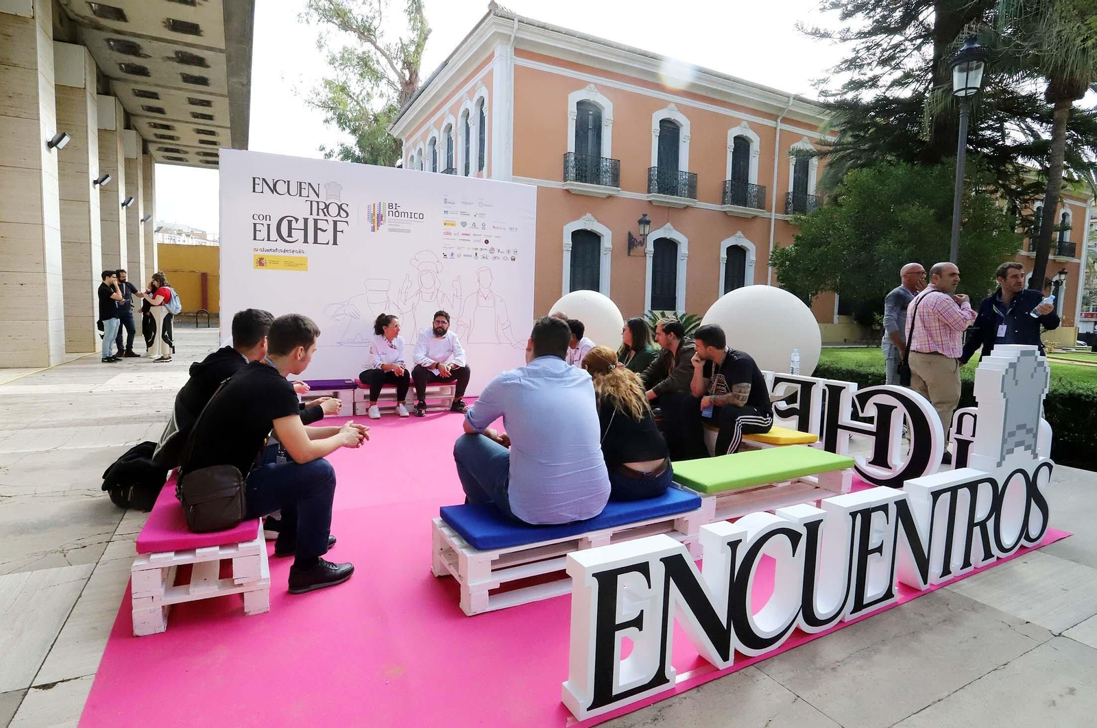 Talleres y ambiente en la segunda edición de Binómico, en imágenes