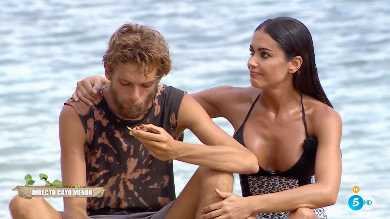 Ignacio de Borbón come parte de la recompensa de Alejandro Nieto tras una fuerte discusión