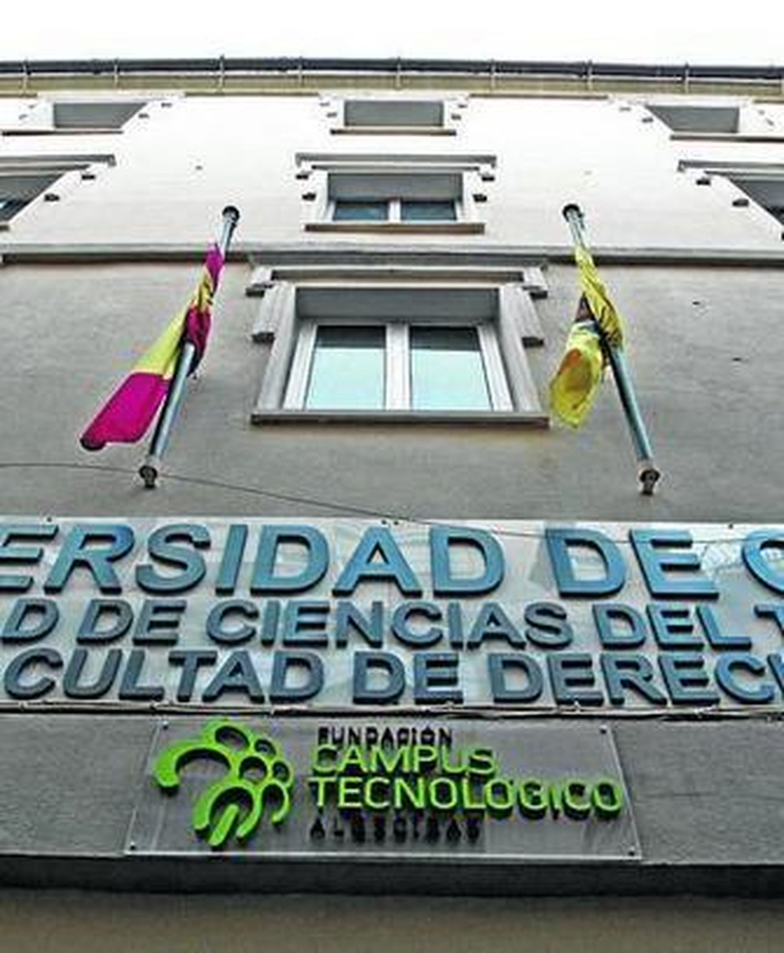 Sede de Derecho, aunque ya se marcha al edificio I+D+i.