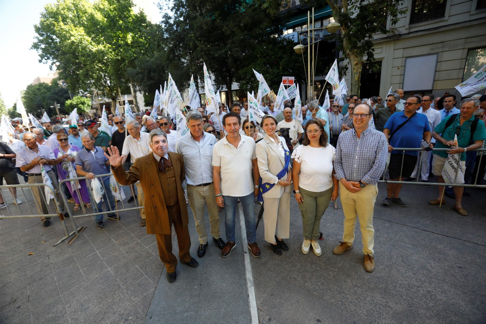 Las imágenes de la concentración de los agricultores de Córdoba "por la supervivencia del campo"