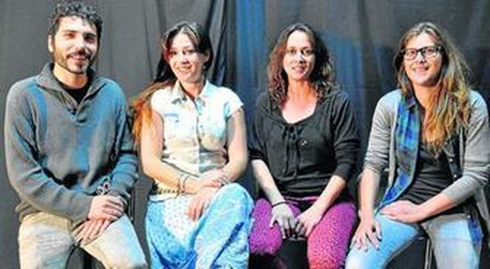 Juan Pablo Montero, Marina Terenti, Verónica Roiz Lafuente y Verónica Rodríguez en una de las salas del Centro Creativo La Pícara.