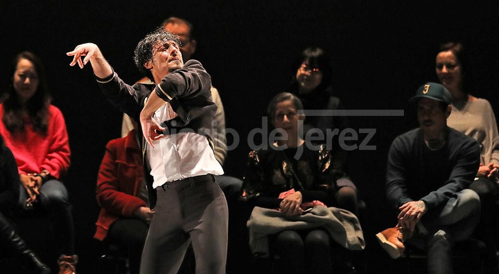 Imágenes del espectáculo 'Amator' de Jesús Carmona