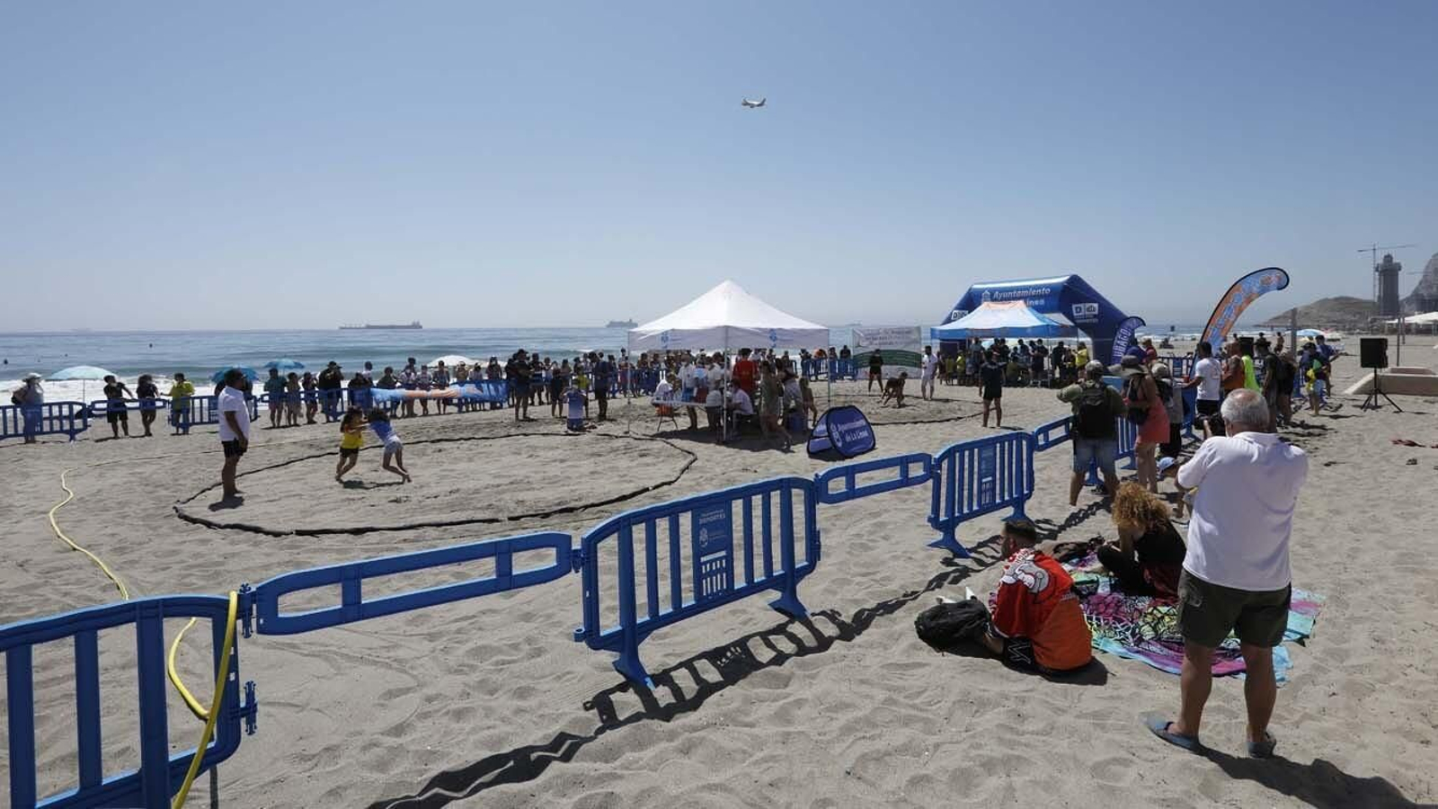 Las fotos del Campeonato y Liga de Andalucía de Lucha Playa