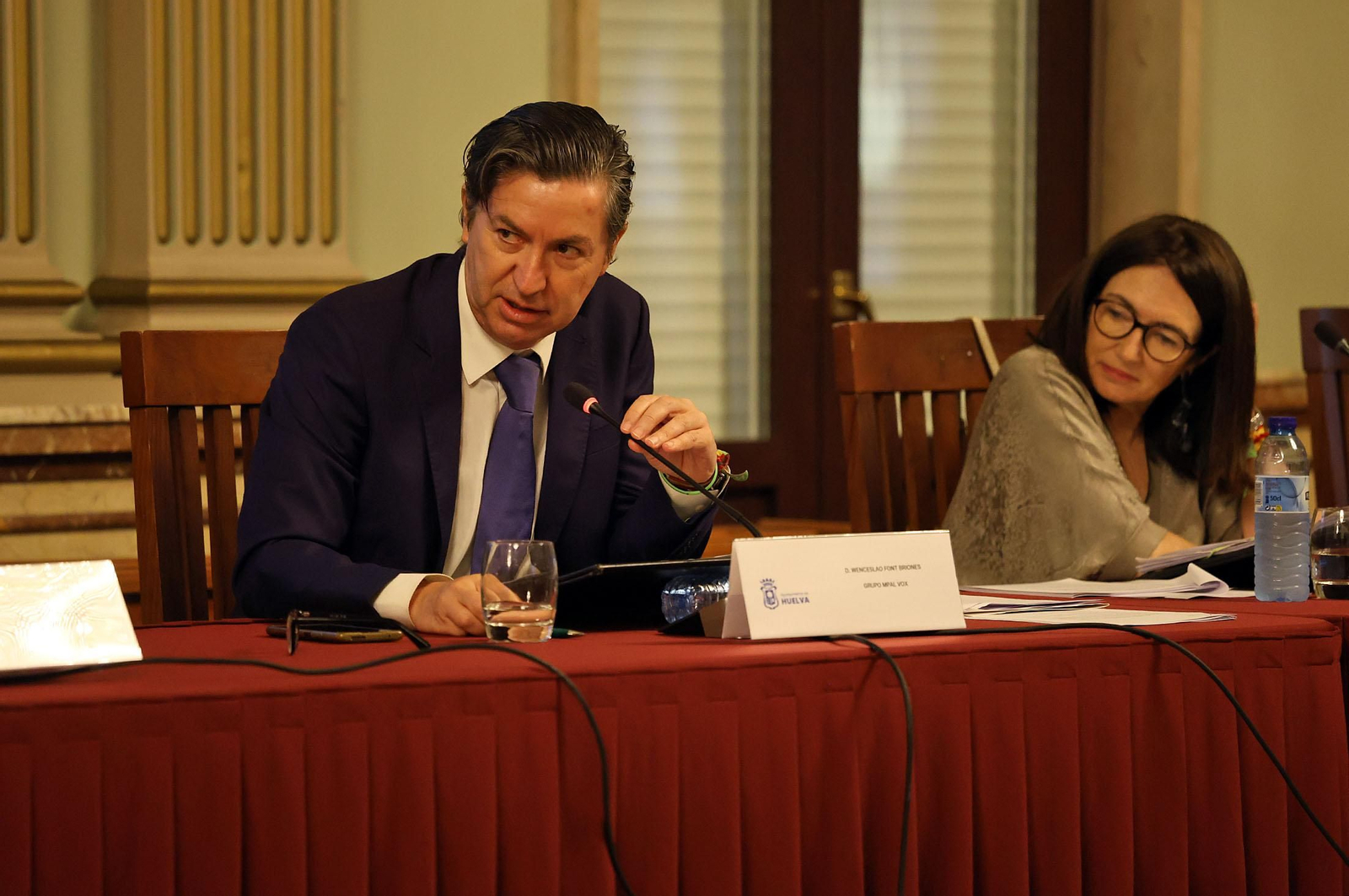 Imágenes del pleno ordinario correspondiente al mes de junio en el Ayuntamiento de Huelva