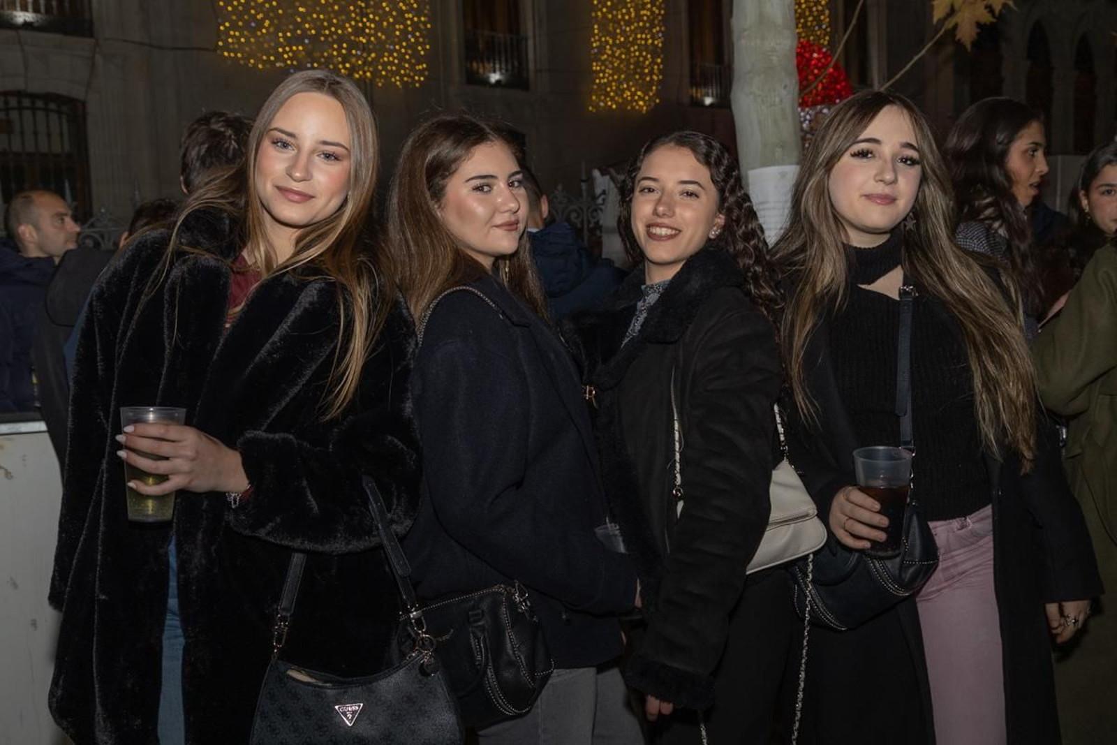 Zambomba de la Hermandad de la Buena Muerte y actuación de Maria Soledad