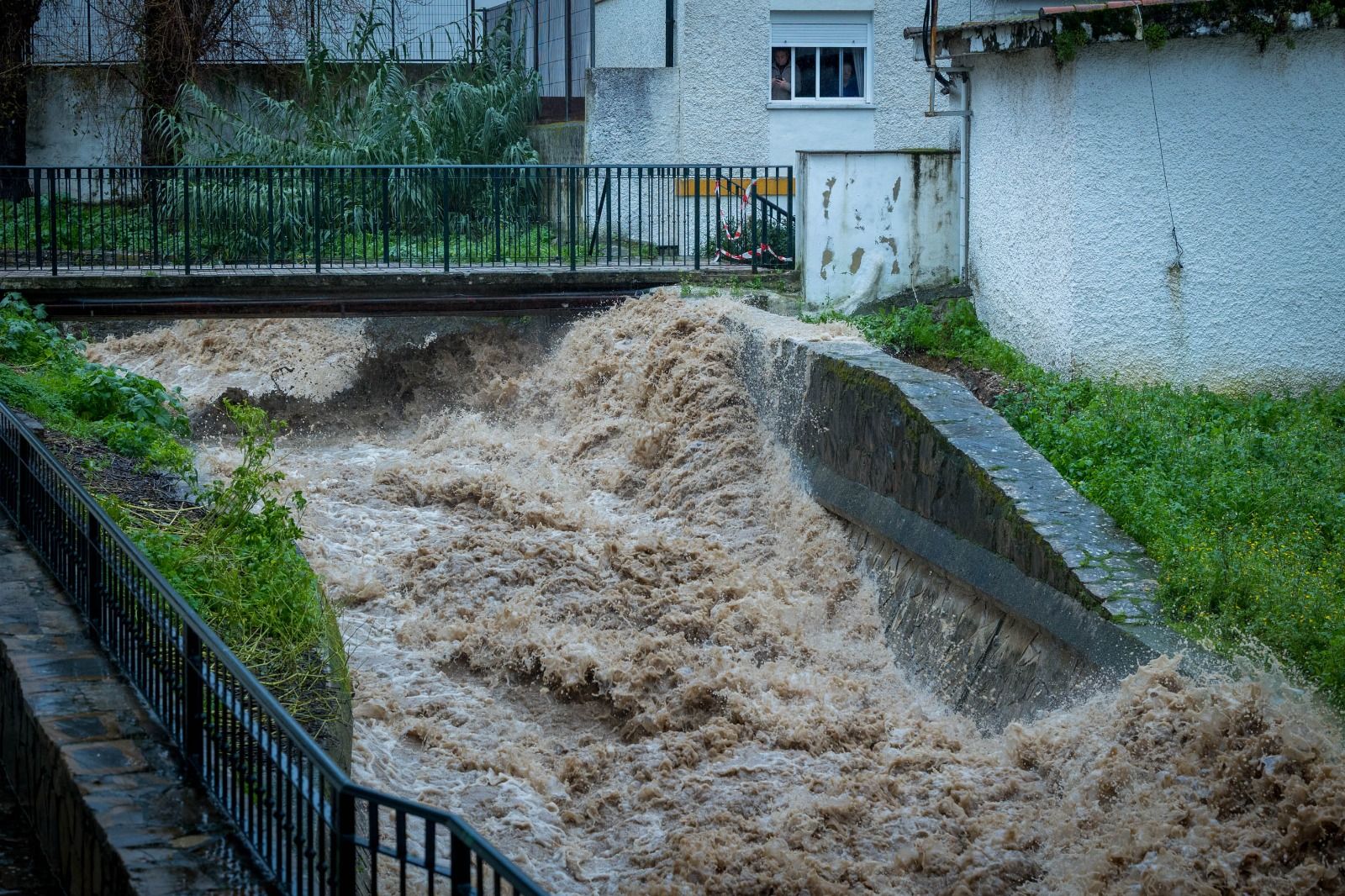 El río Ubrique se desbordó en el día de ayer causando inundaciones