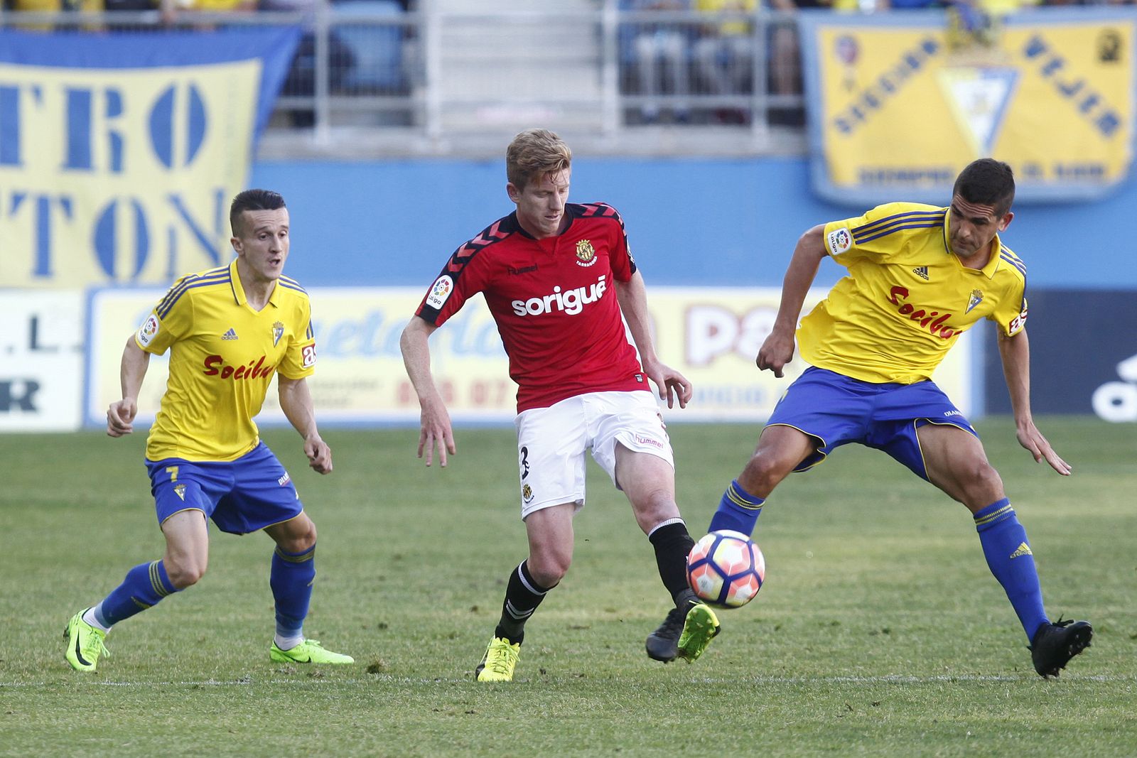 Las imágenes del Cádiz-Nástic