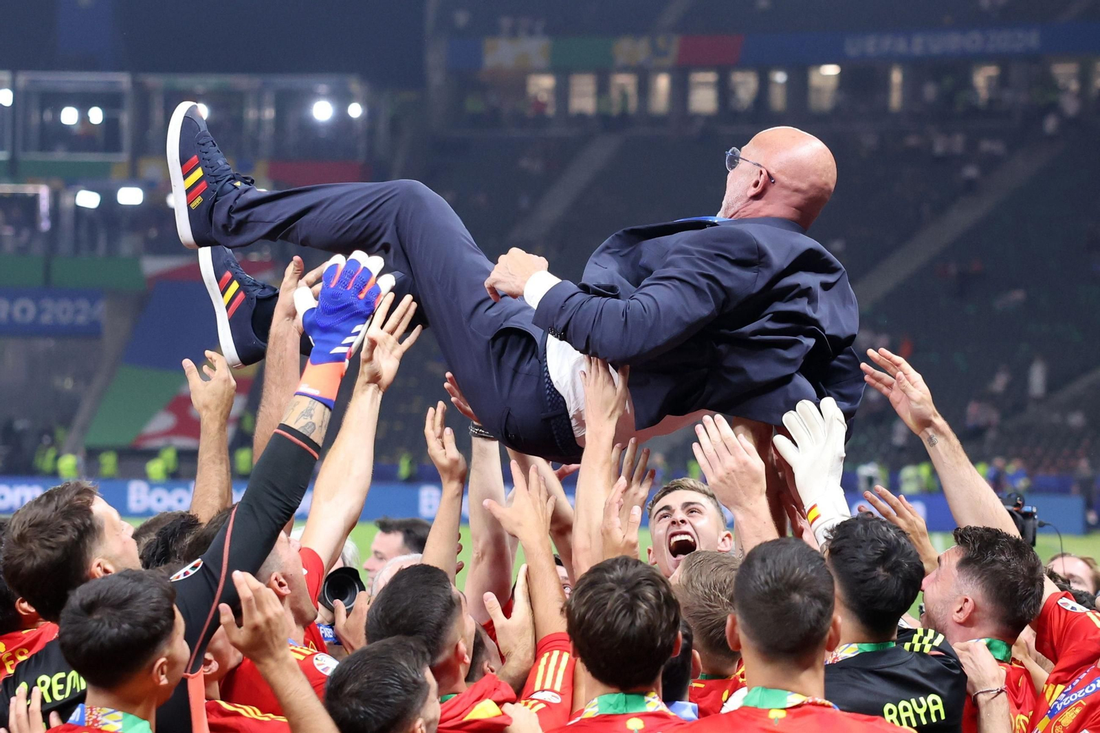 Las fotos del título de España ante Inglaterra