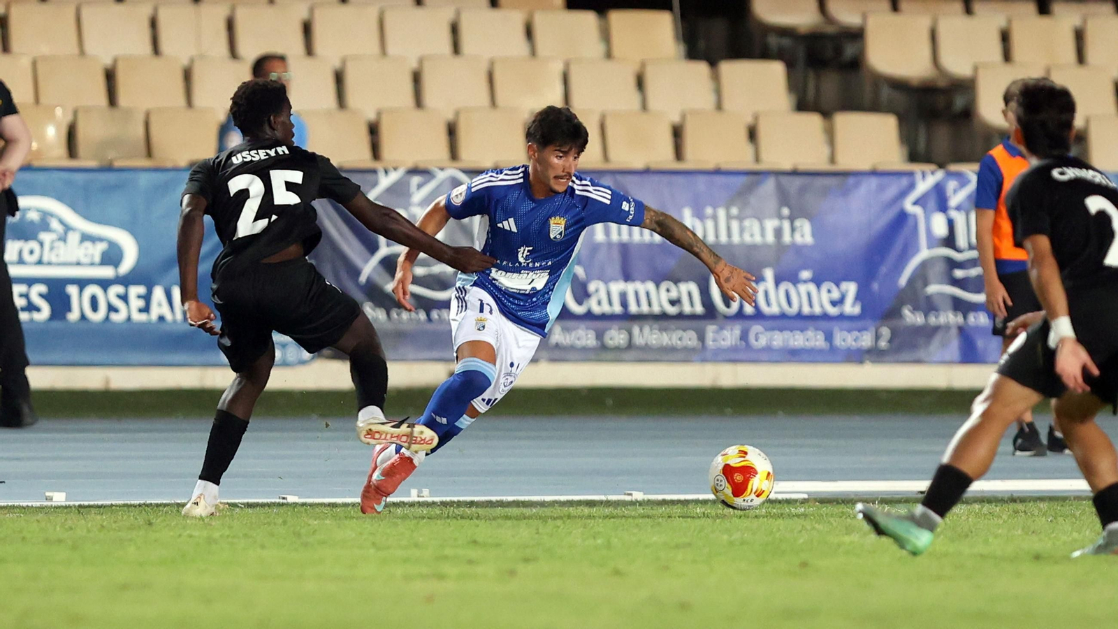 Imágenes del Trofeo Feria de la Vendimia entre el Xerez CD y el Juventud Torremolinos en Chapín