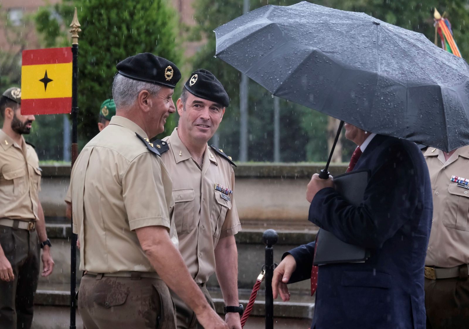 El izado de la bandera de España en Córdoba, en imágenes