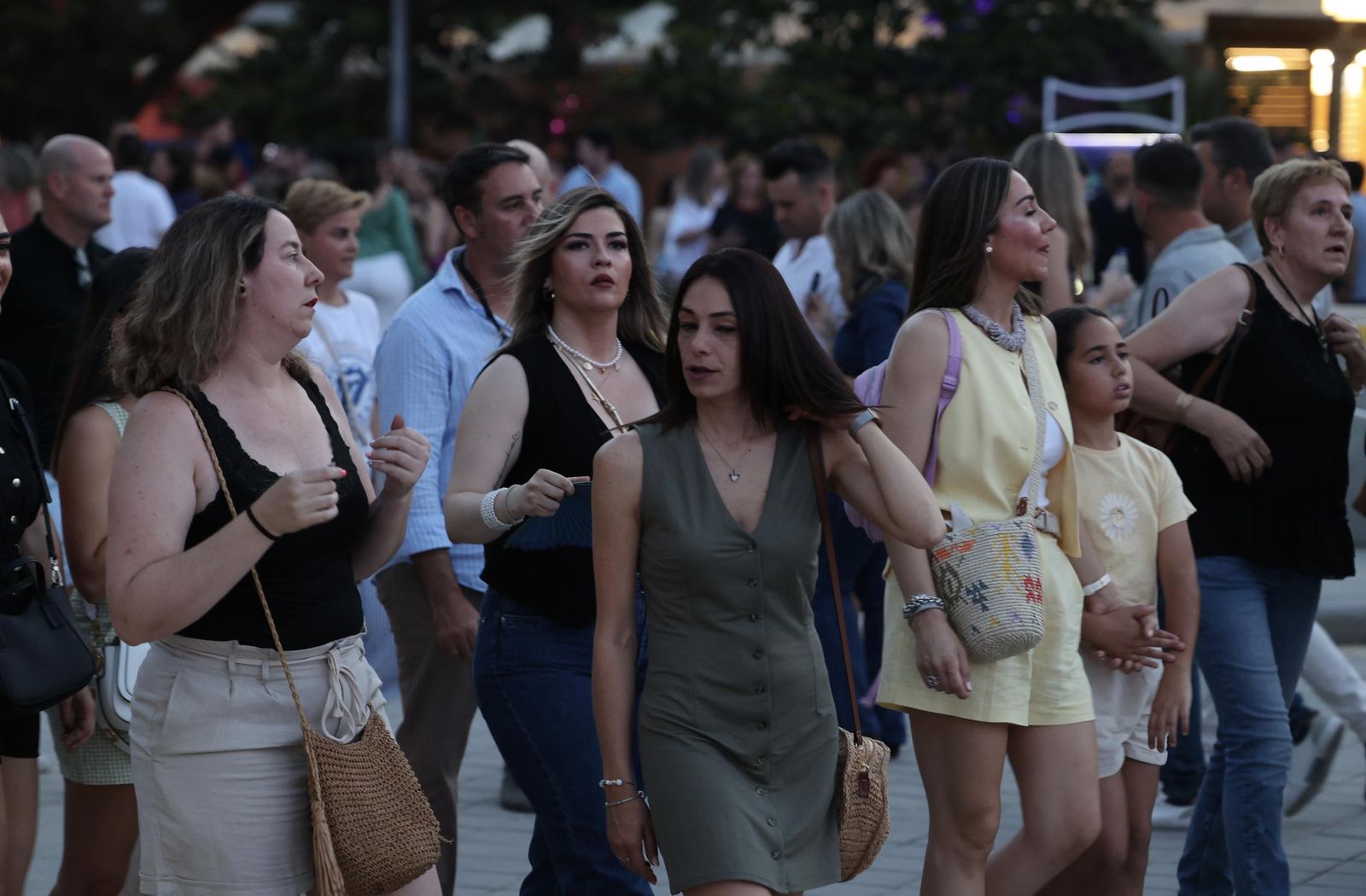 Búscate en las fotos del concierto de Antoñito Molina en Sevilla