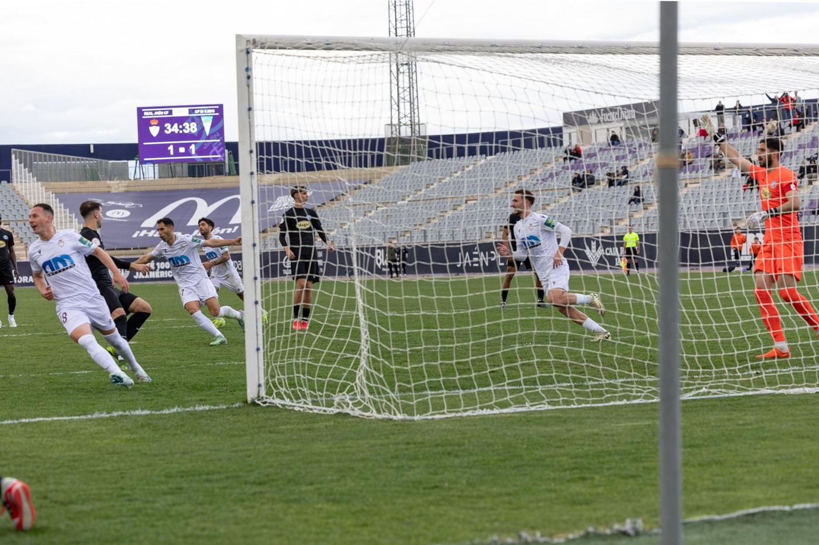 Las mejores fotos de la goleada del Real Jaén al Poli Ejido