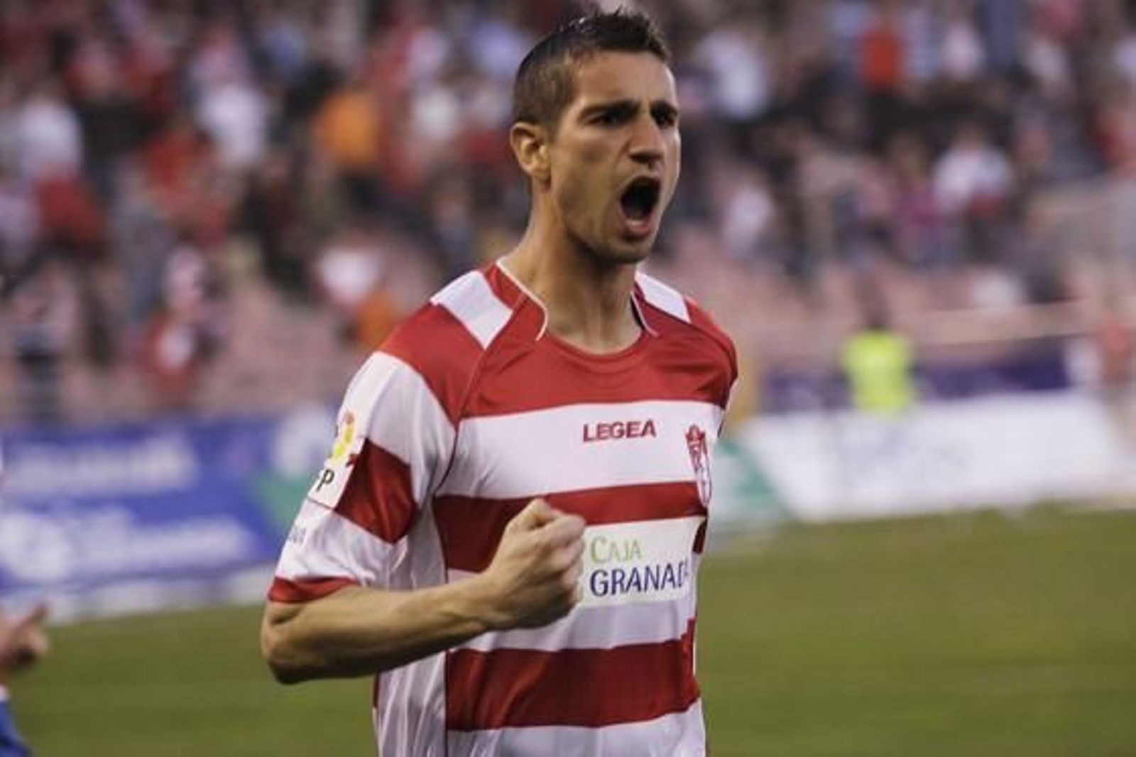 El Granada gana en casa a Las Palmas pese a jugar con diez toda la segunda parte. / Miguel Rodríguez