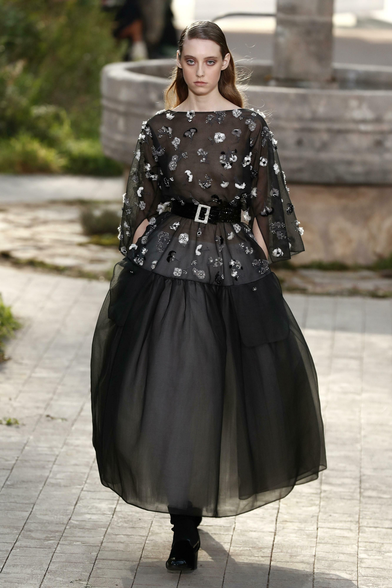 El desfile completo en fotos de Chanel el la Semana de la Alta Costura de París S/S 2020