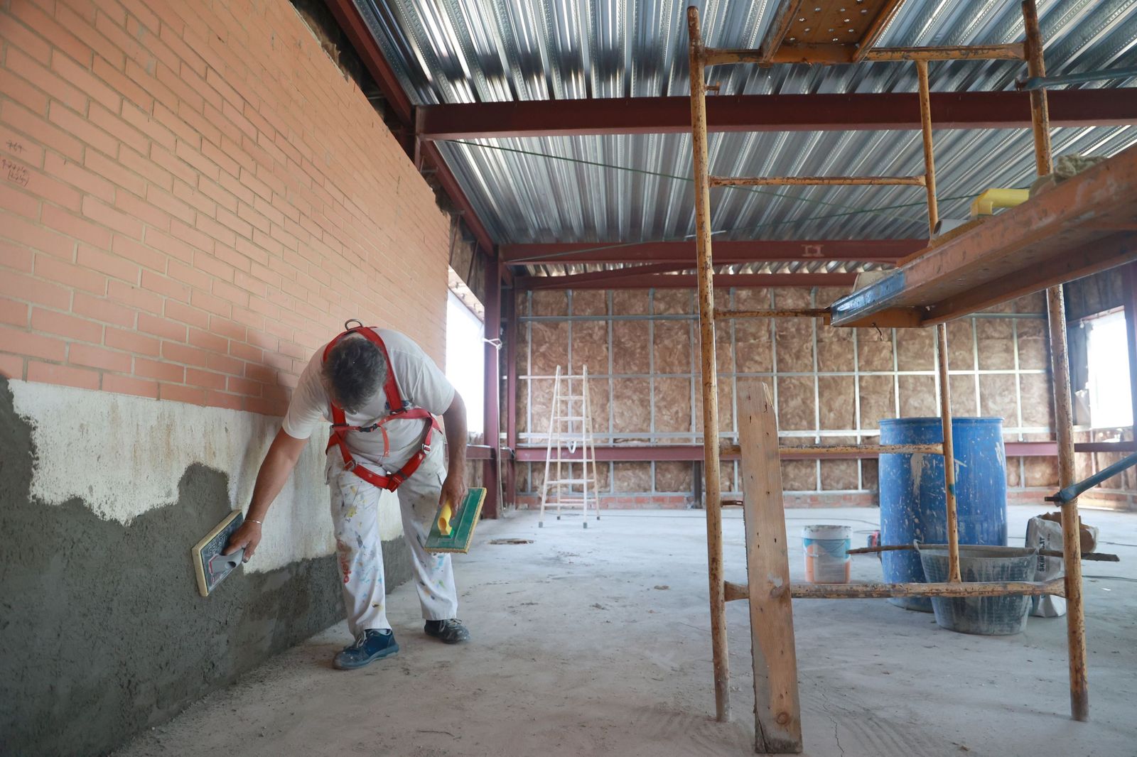 Visita de la consejera Patricia del Pozo a las obras del nuevo IES de Castilleja de Guzmán