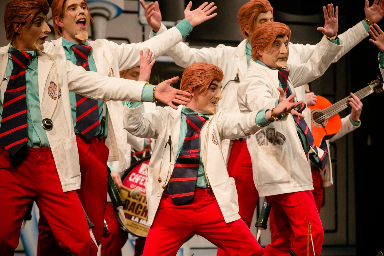 Chirigota "El tiempo entre costuras"