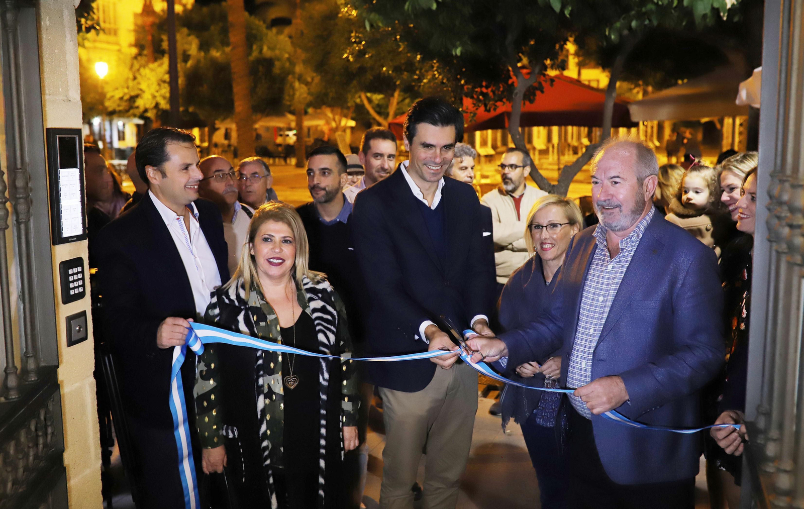 Inaguración de apartamentos turísticos en el Arenal