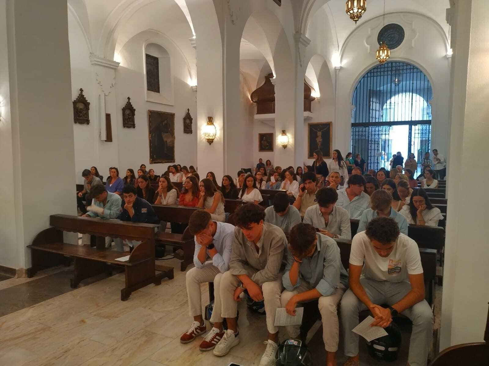 Córdoba reza por Álvaro Prieto, el joven desaparecido en Sevilla, en imágenes