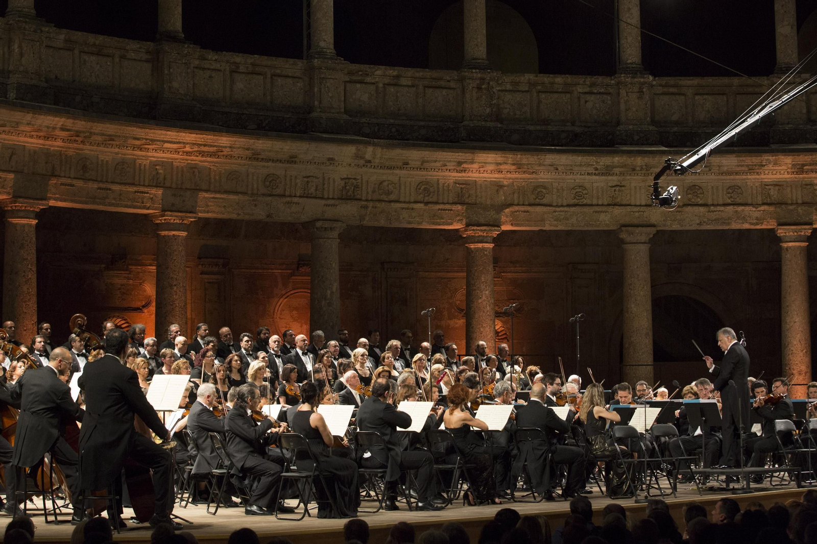Un cálido abrazo de bienvenida