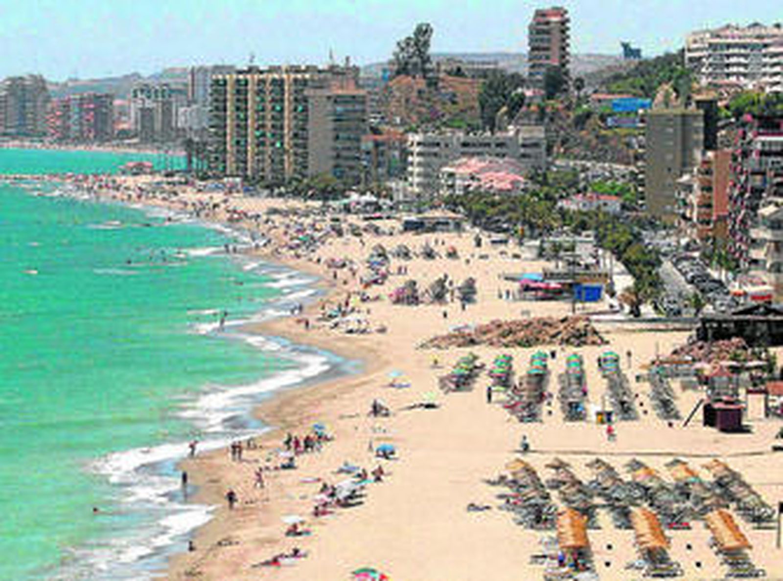Panorámica de una playa de Benalmádena.