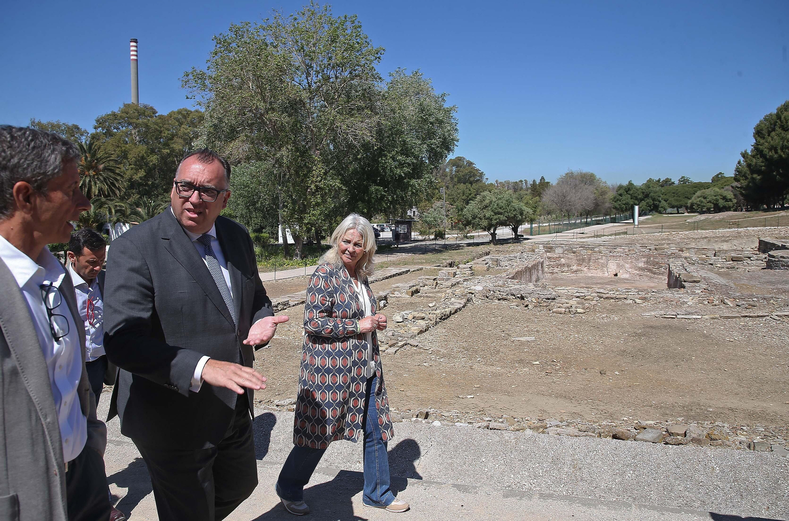 Fotos de la visita de Arturo Bernal al enclave arqueológico de Carteia.