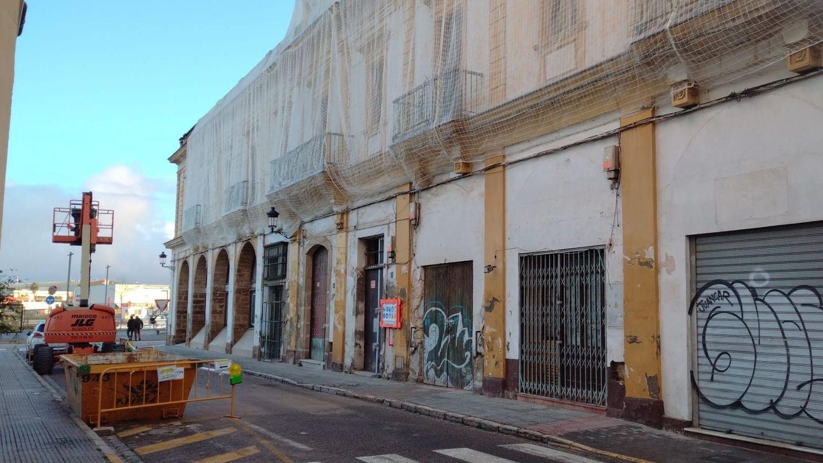 Otra imagen de los trabajos desde la calle Maestro Domingo Veneroni.