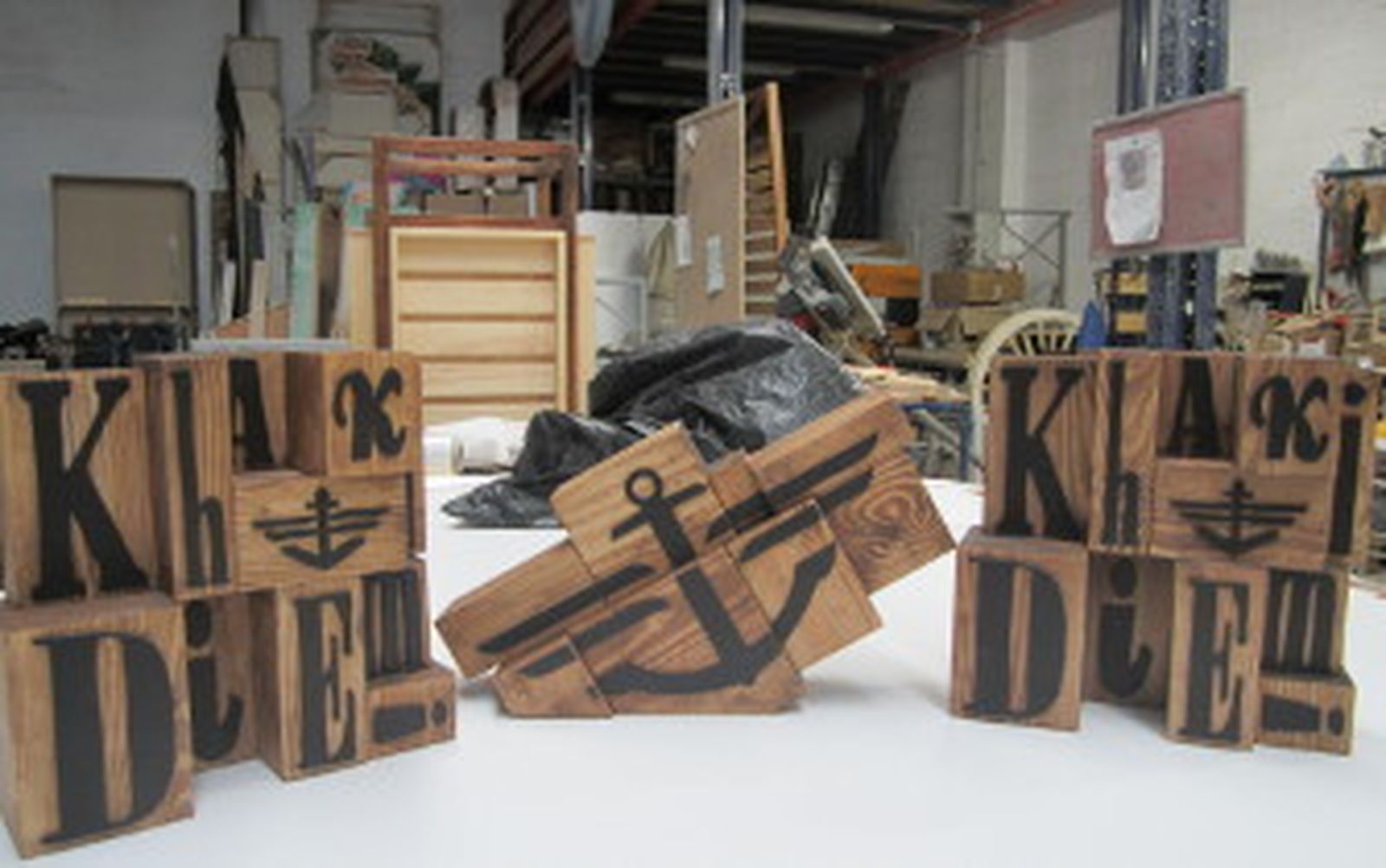 Ras enmarca a grandes firmas