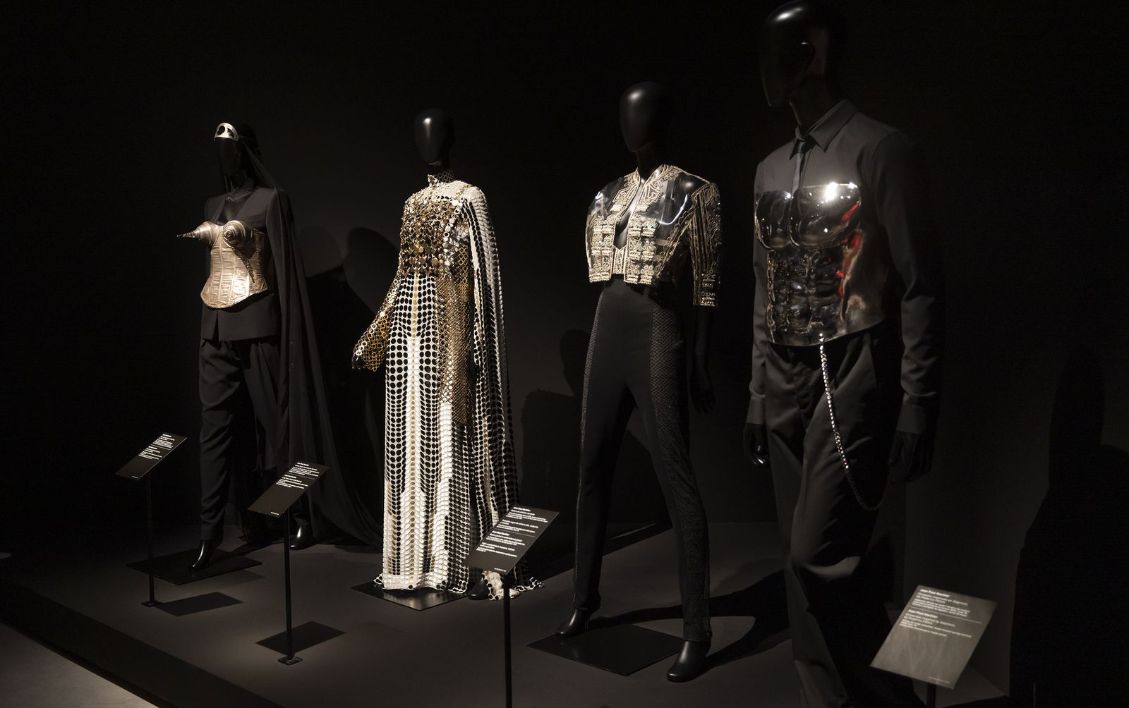 Cine y moda. Por Paul Gaultier, todas las imágenes