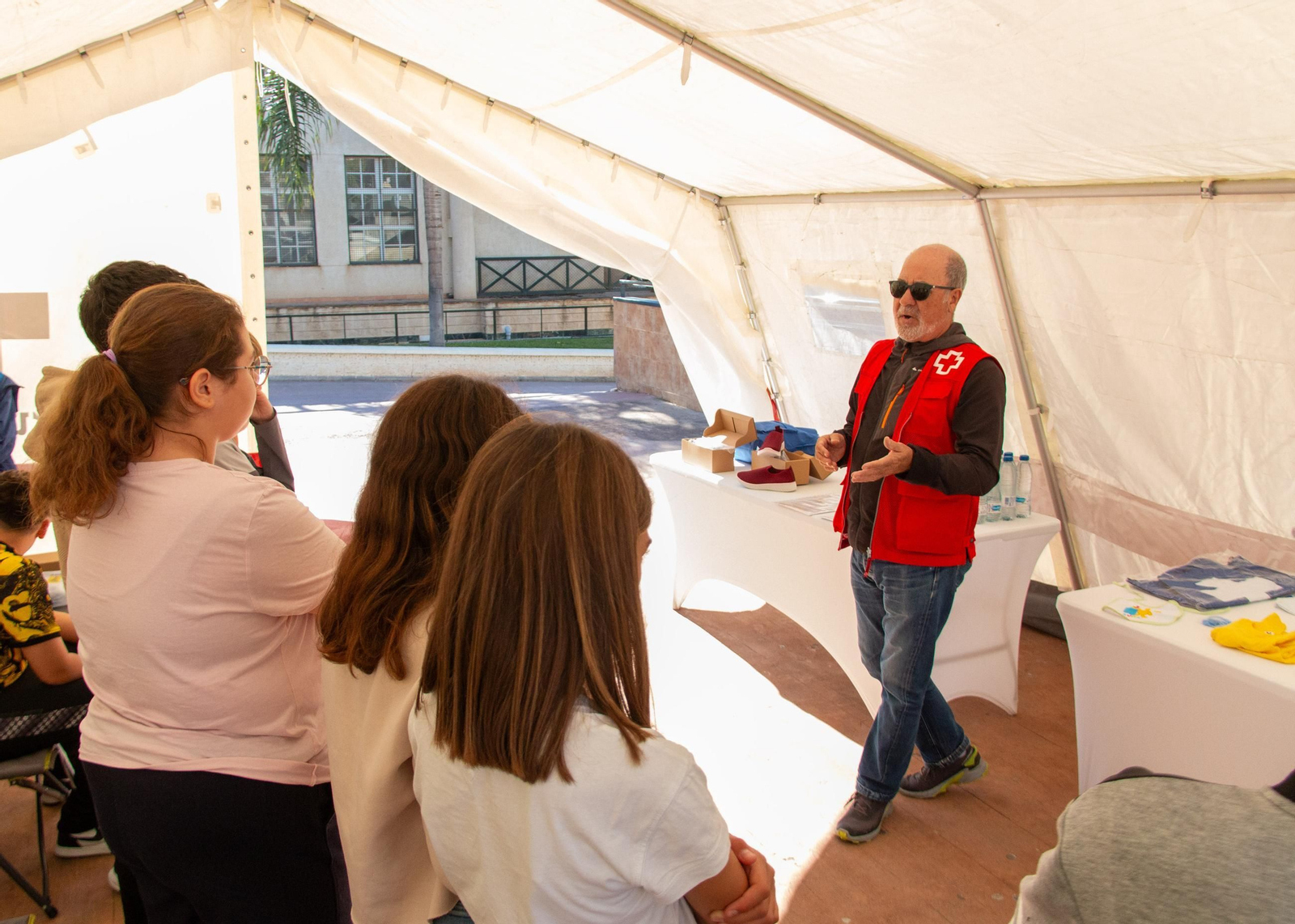 Más de 1.500 escolares reciben técnicas básicas de reanimación cardiopulmonar en Motril