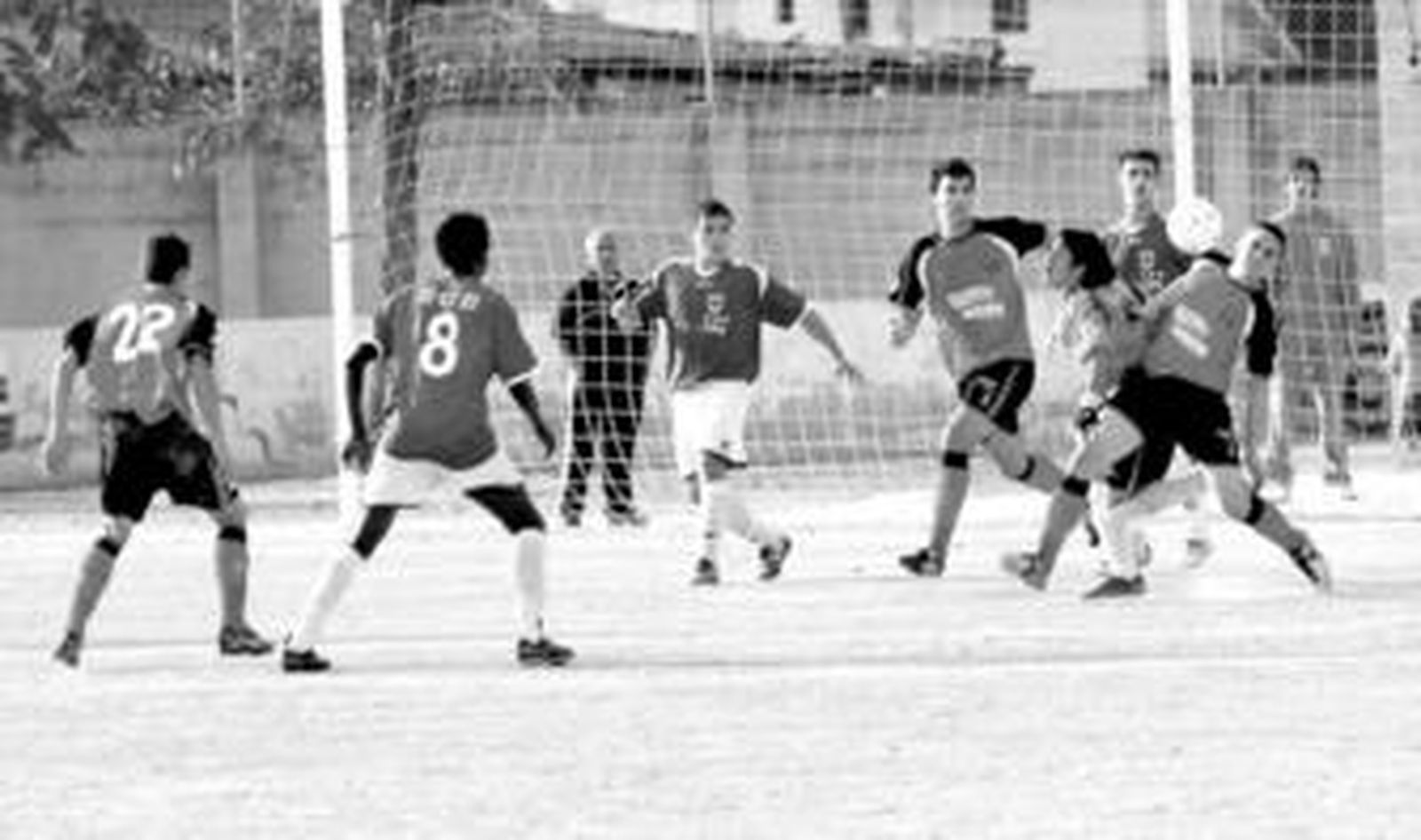 El conjunto de Pulpí ha tenido que recorrerse campos de tierra del fútbol murciano.
