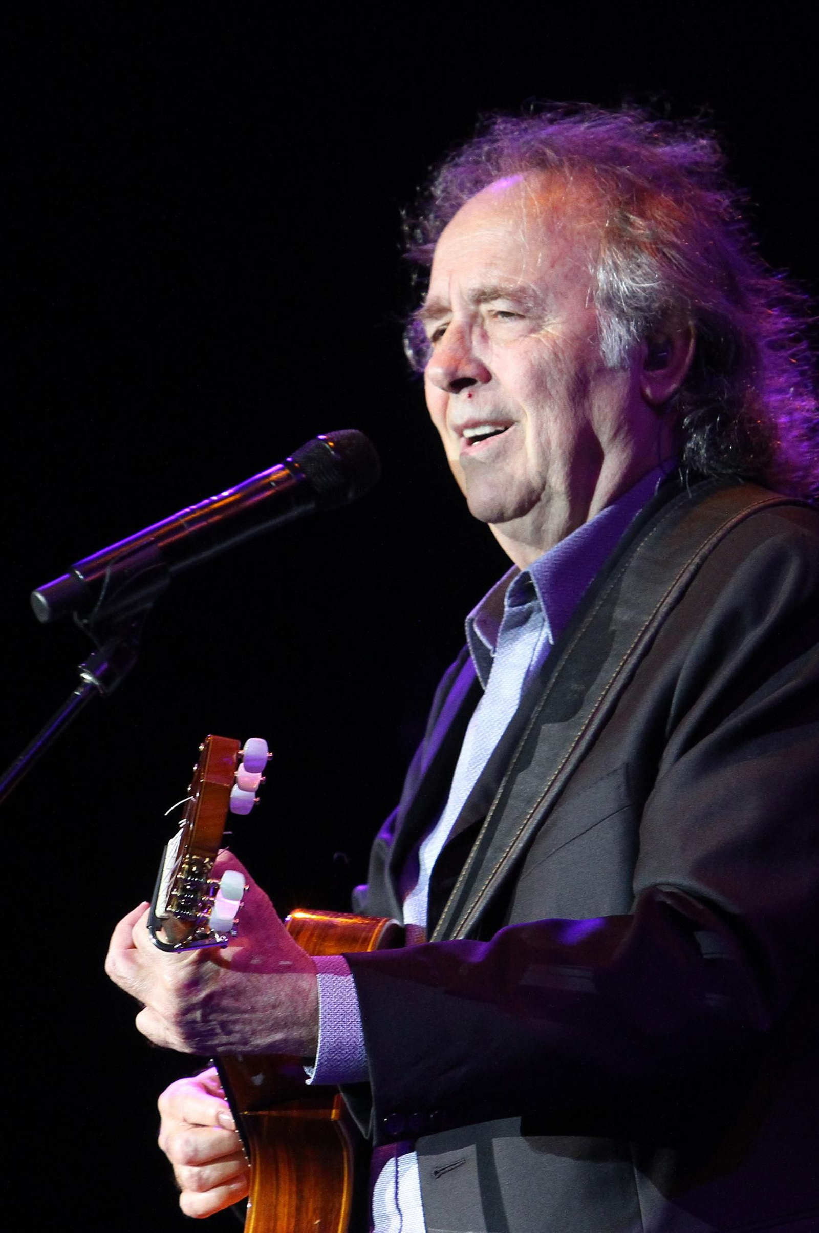 Concierto de Joan Manuel Serrat en imágenes