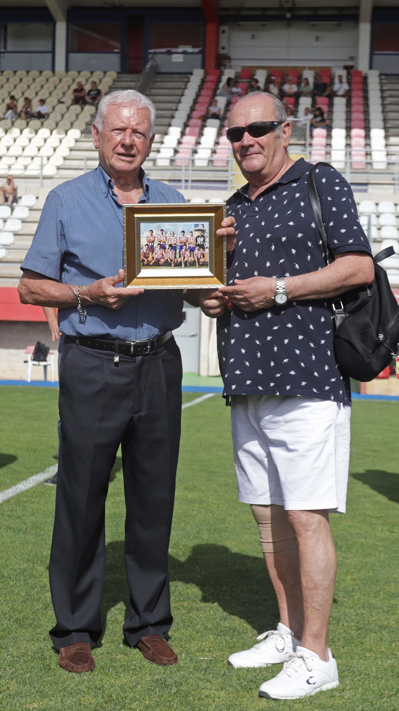 Fotos del triangular de homenaje a Fernando Gallego de los Veteranos del Algeciras CF