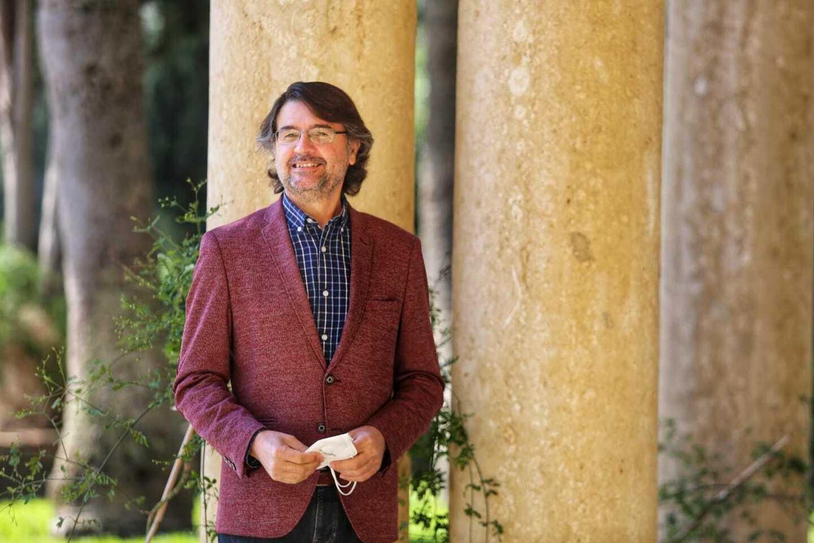 Francisco Sarabia, decano del Colegio Arquitectos de Málaga, en la sede colegial.