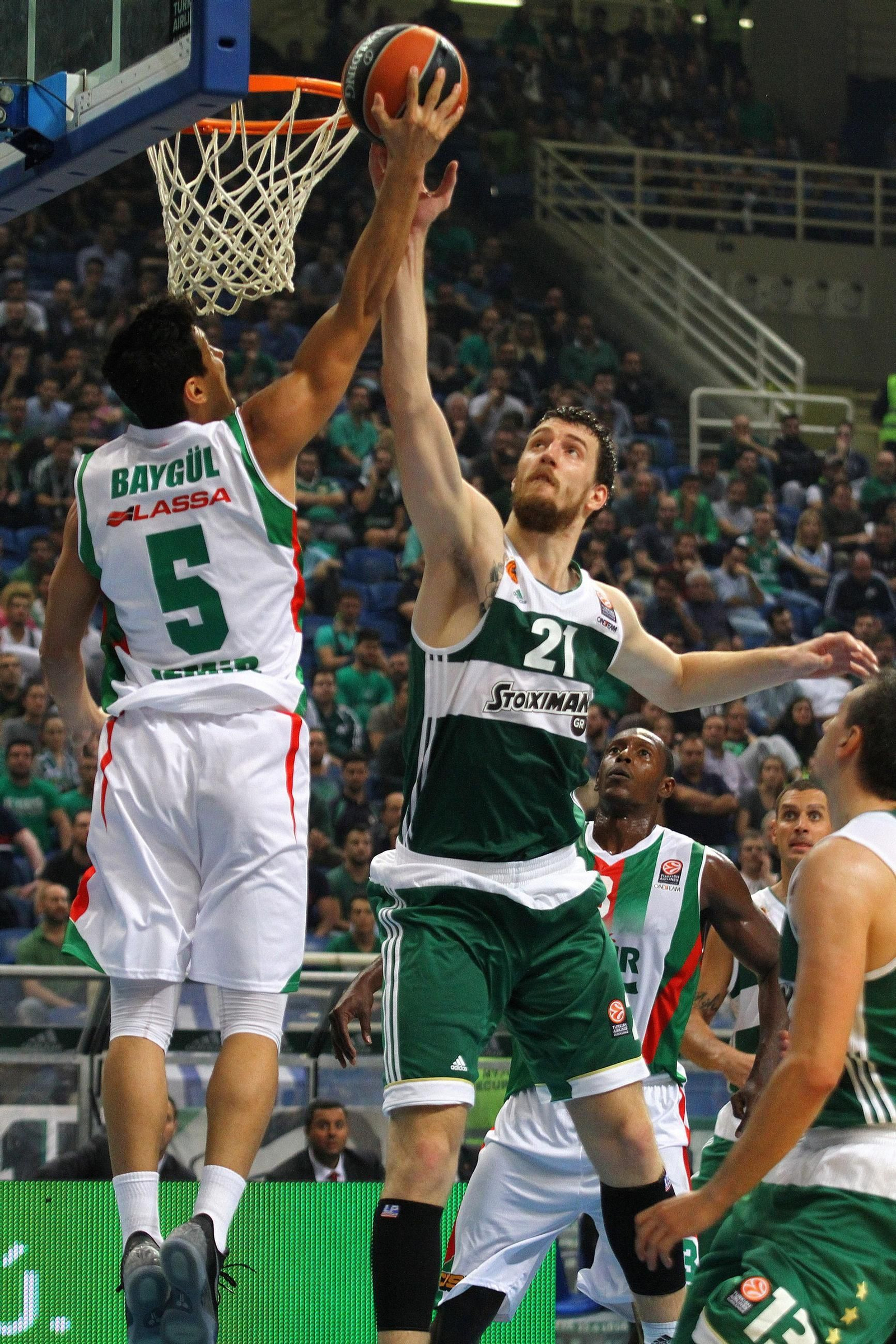 La carrera de Ognjen Kuzmic, en fotos