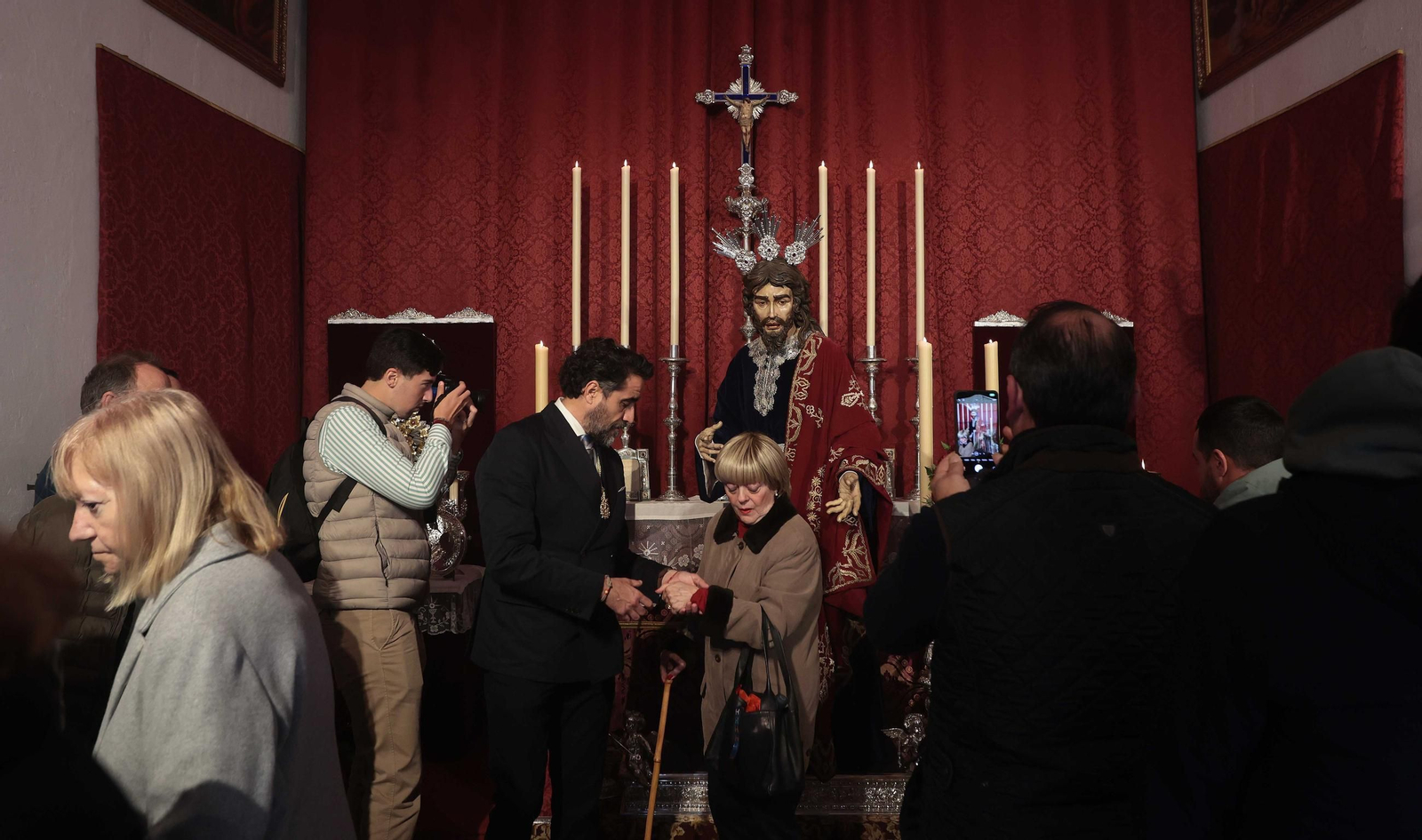 Imágenes de los Besapiés y Besamanos del segundo domingo de Cuaresma en Jerez