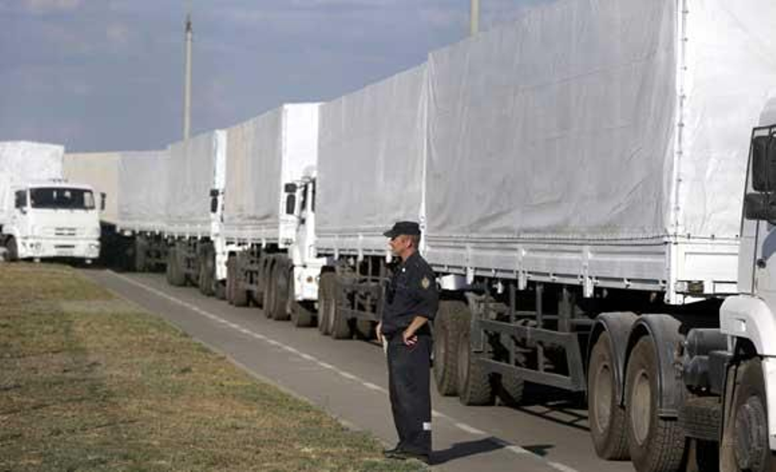 Kiev califica de "invasión" la entrada del convoy de ayuda ruso en el país